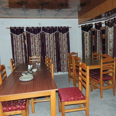 Ldumra Oasis Hundar Exterior foto