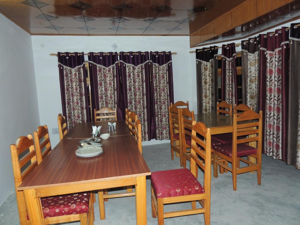 Ldumra Oasis Hundar Exterior foto